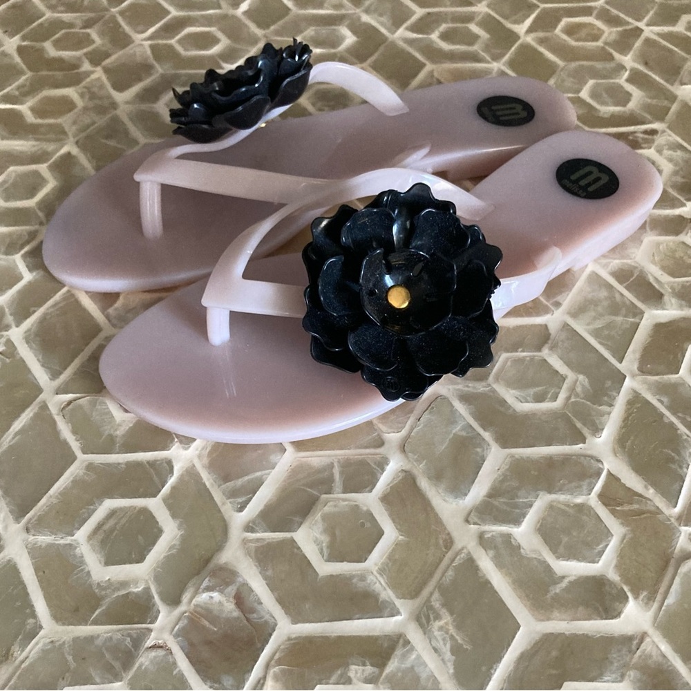 Melissa Shoes Harmonic White With Black Flower (5) View 4